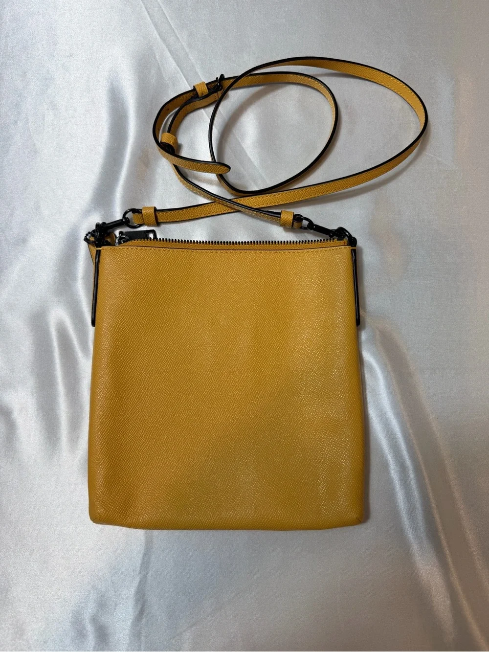 Coach Kitt Messenger Crossbody NWOT